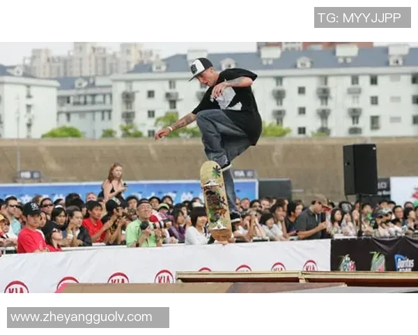 杭州极限运动队在世界滑板锦标赛中的团队协作表现分析与点评