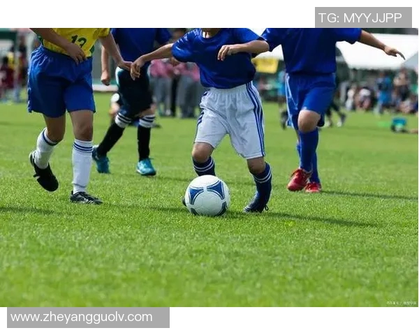 周静专访:从绿茵场到人生舞台的足球旅程回顾与感悟