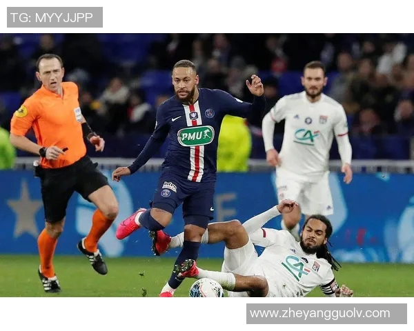 内马尔本赛季第五次受伤巴黎欧冠前景遭遇严峻挑战 内马尔本赛季第五次受伤巴黎欧冠前景遭遇严峻挑战