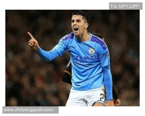 坎塞洛在足球场上的华丽转身与未来发展潜力分析 坎塞洛在足球场上的华丽转身与未来发展潜力分析