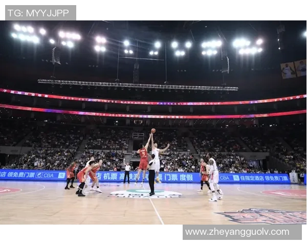 广东与深圳激战三月十二场面火爆精彩纷呈球迷热情高涨