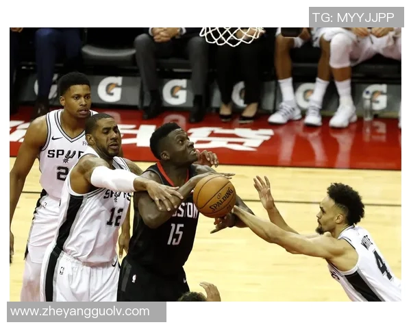 火箭与马刺激战12月23日NBA赛场精彩对决引发球迷热议