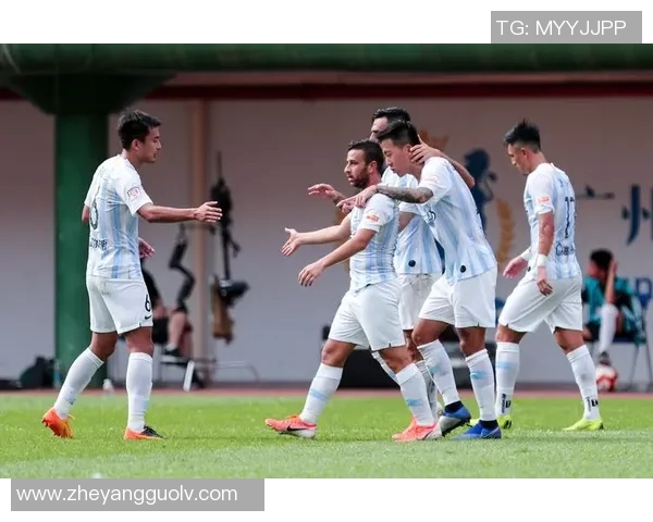 2018年富力与恒大激战回顾：精彩瞬间与战术分析全景展现